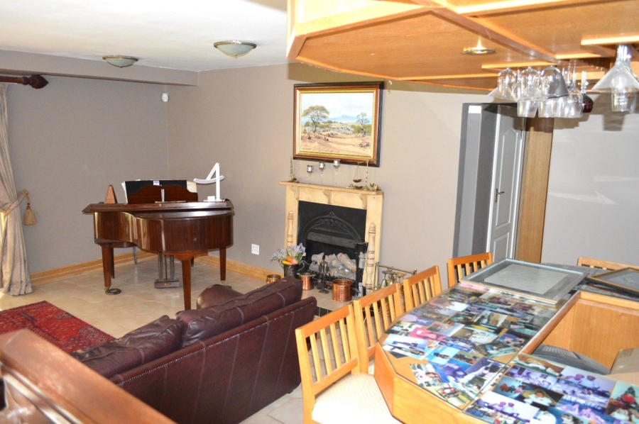 4 Bedroom Property for Sale in Wilkoppies North West